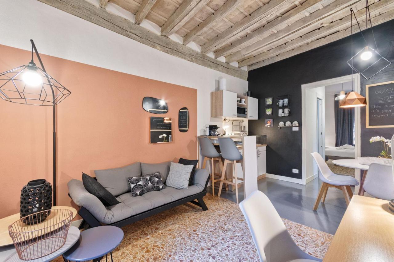 Industrial Chic Style Central Flat Турин Экстерьер фото